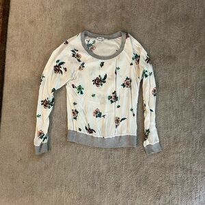 Splendid Floral Top with Gray Accents